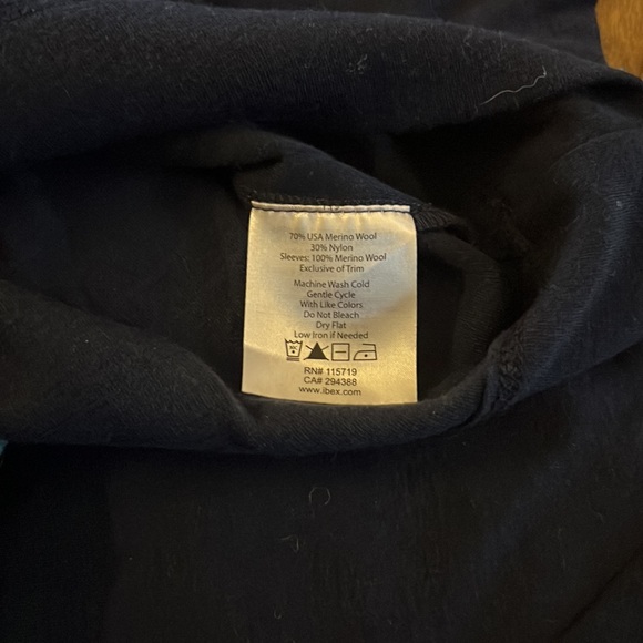 NWT Ibex Women’s Northwest Pullover Midnight - Picture 14 of 14